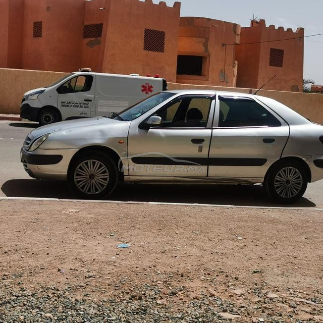 سيارة للبيع في حالة جيدة