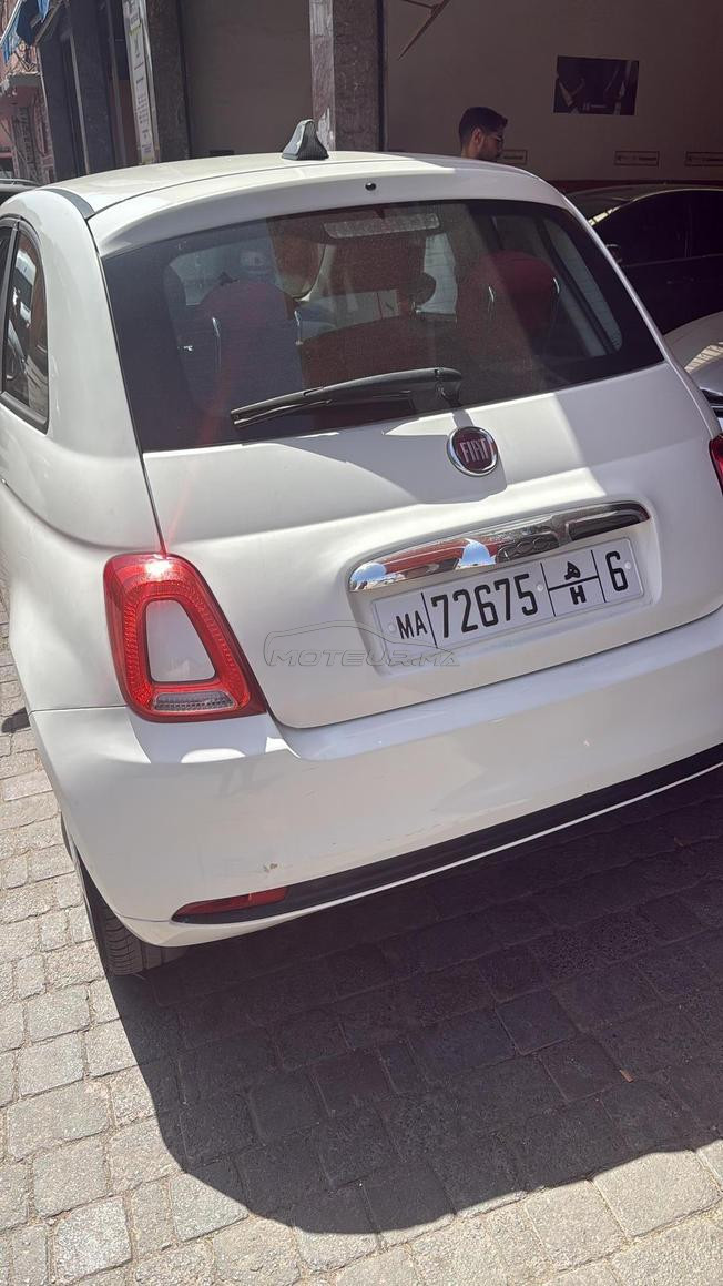 À vendre Fiat 500, année 2016, en bon état.
