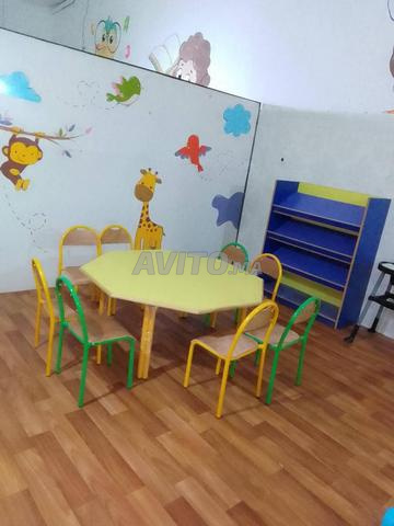 Table avec 2 chaises