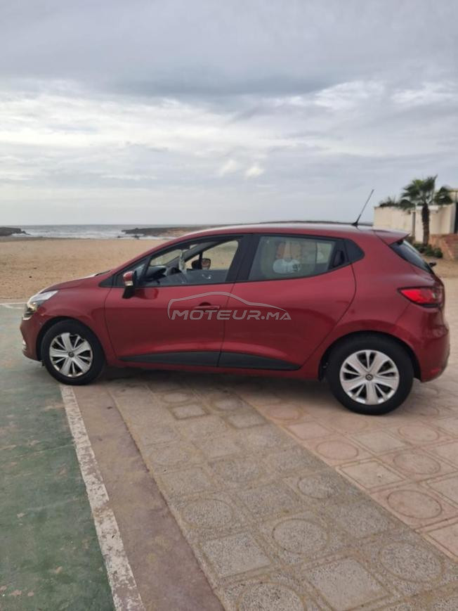 Renault Clio Essence Manuelle 2017 à Mohammedia