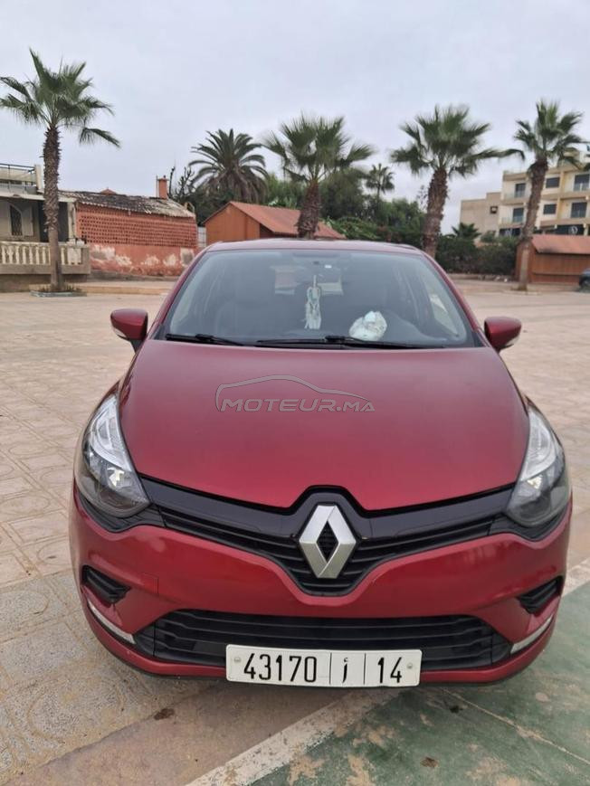 Renault Clio Essence Manuelle 2017 à Mohammedia