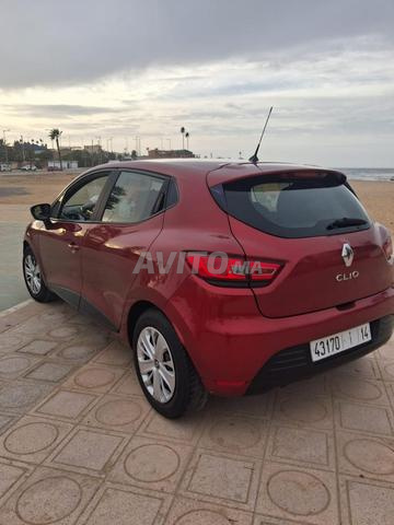 Renault Clio Essence Manuelle 2017 à Mohammedia - 2