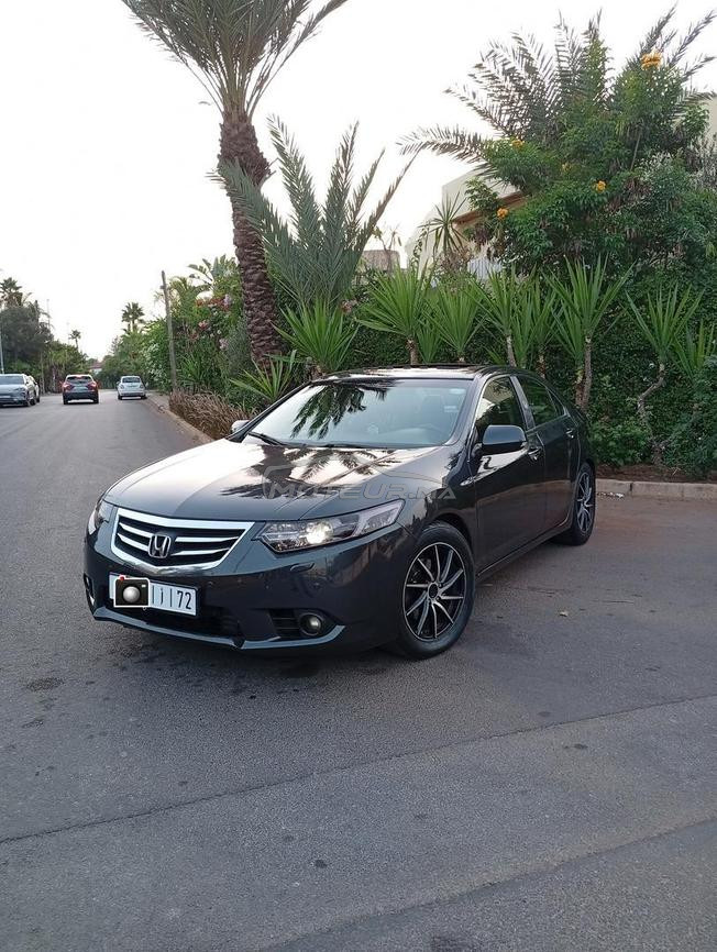 Honda accord platinum 2014