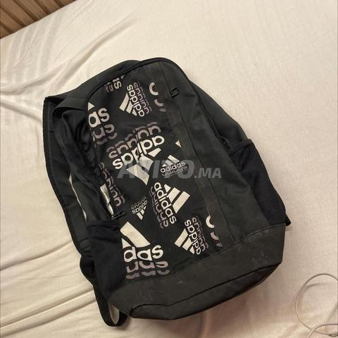Marchandise propre et d'occasion - 2