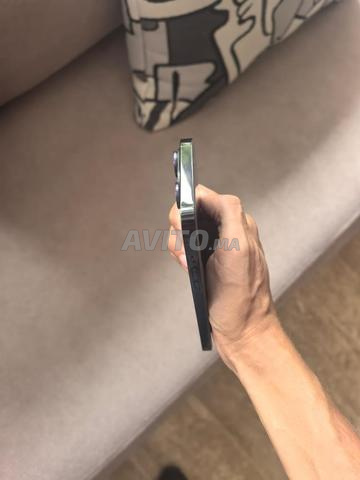 Téléphone iPhone 14 Pro Max – Noir - 2