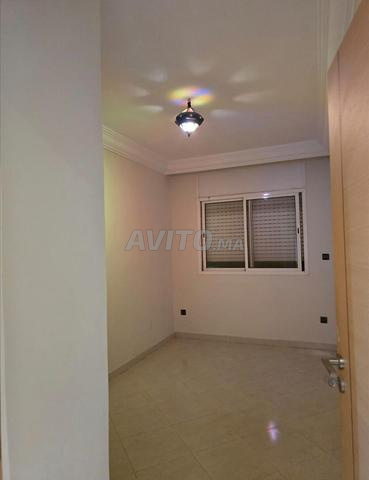 Appartement vide côté parc - 2
