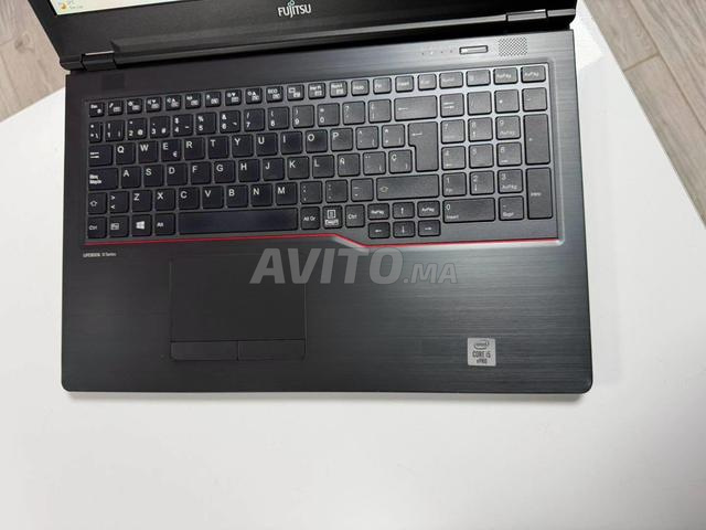 Fujitsu Lifebook U7510 i5-10310U 8Go ram 256Go - 2