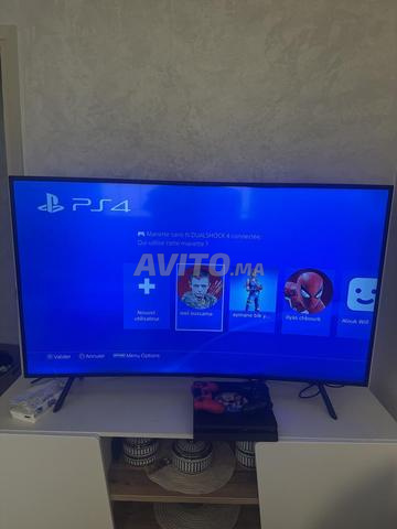 PS4 Slim 500 Go / 2 manettes / GTA - 2