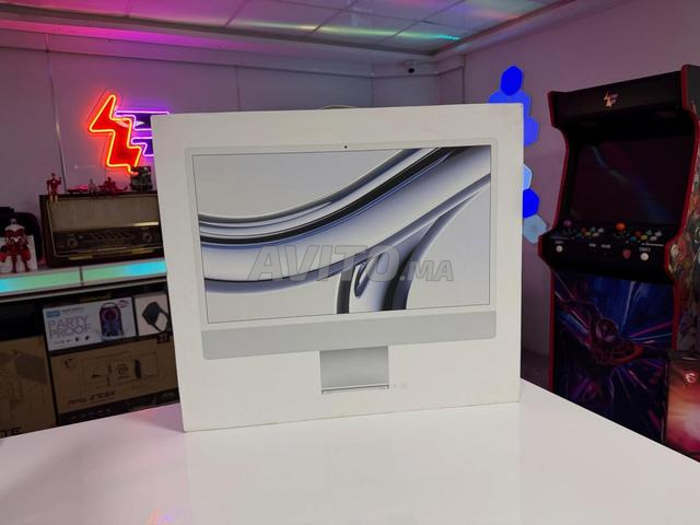 Apple iMac 24 pouces 4.5K Puce Apple M3 8 Go 256 Go - 2