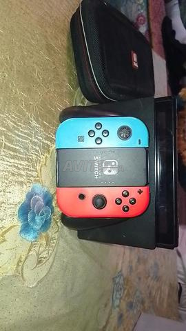 Nintendo Switch avec 2 jeux - 2