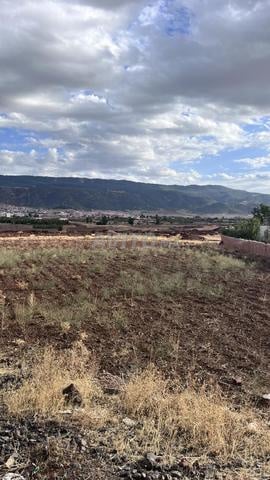 Terrain à vendre à Azrou près des lotissements résidentiels