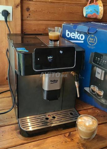 Machine à café Beko, broie et presse. Presque neuve, peu utilisée - 2