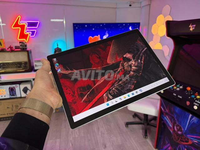 2IN1 سيرفس بوك GTX 1050 كور i7-8650U 8 جيجا 256 جيجا