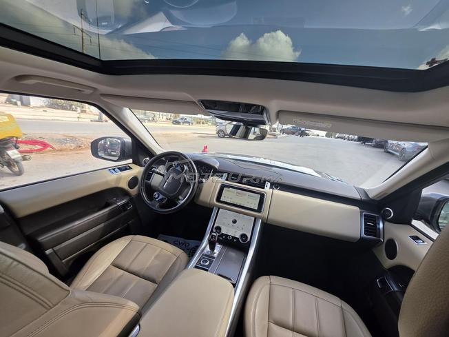 range sport commandée sur mesure 