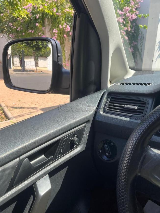 Volkswagen Caddy Diesel Manuelle 2018 à Rabat