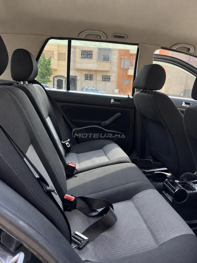 Volkswagen Golf 4  à Marrakech