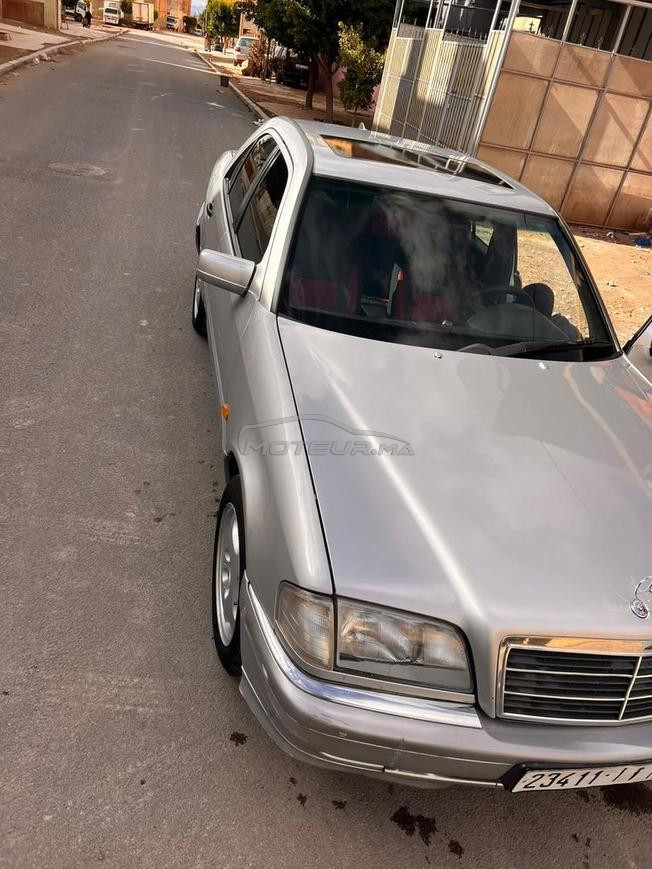 Mercedes 220