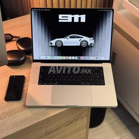 MacBook Pro 16” | M4 MAX | 64Go | 2To (Officiel) - 2