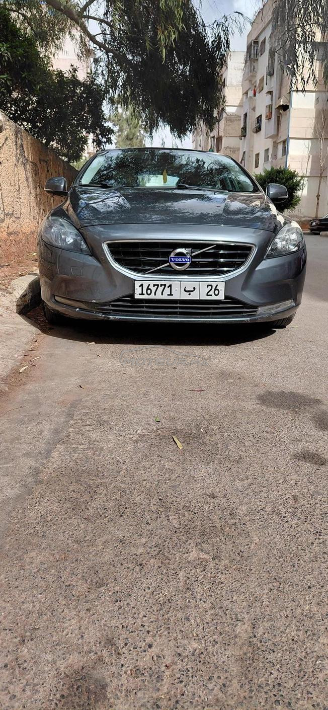 volvo v40 bon état