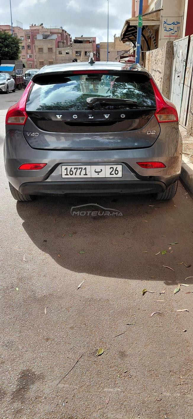 volvo v40 bon état