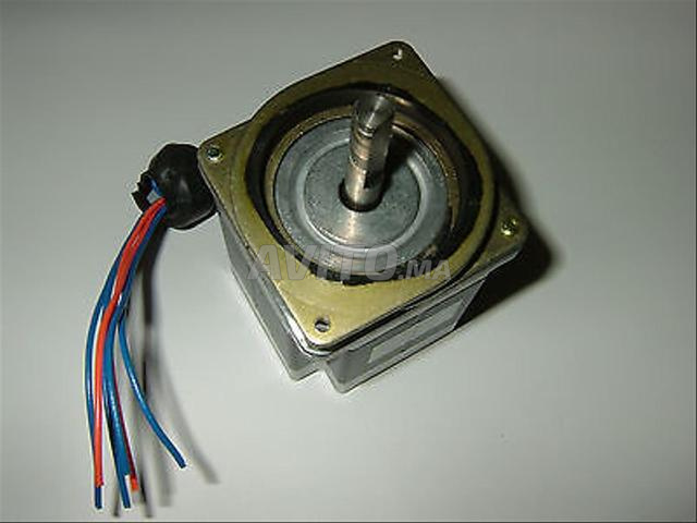 Moteur pas à pas Nema23 240 oz - Routeur CNC - 2