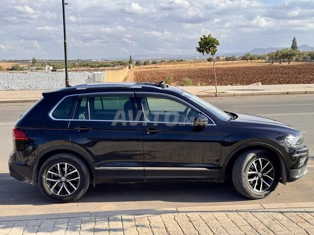 Volkswagen Tiguan - 2