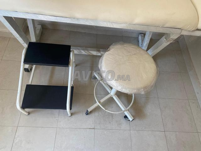 Lit médical avec chaise et repose-pieds - 2
