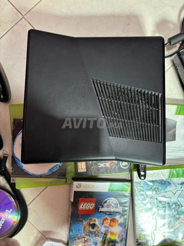 Xbox 360 2 manettes originales chargeur original - 2