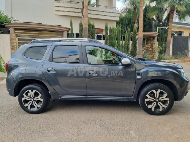 Dacia Duster Diesel Automatique première main - 2