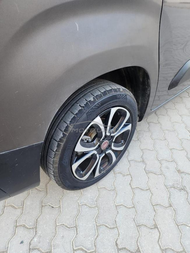 FIAT DOUBLO 1re main 