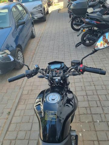 Qj nx 150 cc très bon état