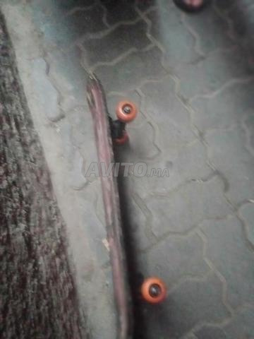 Planche de skateboard en bon état - 2