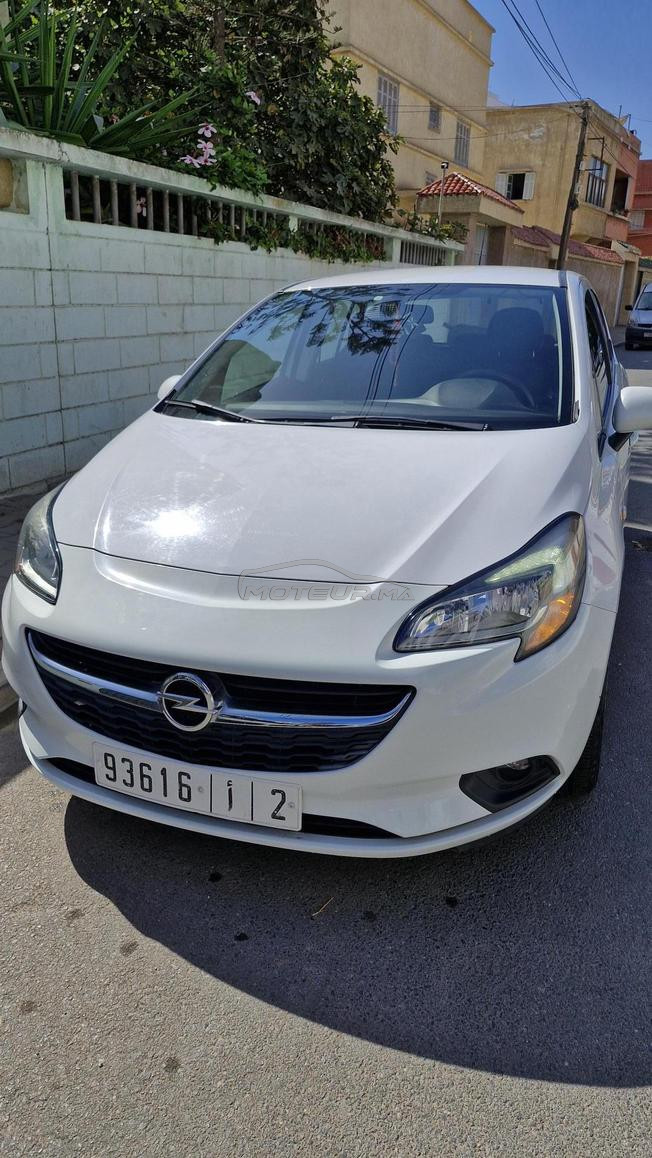 Opel corsa Neuve  35000 km Essence  Deuxiemme main