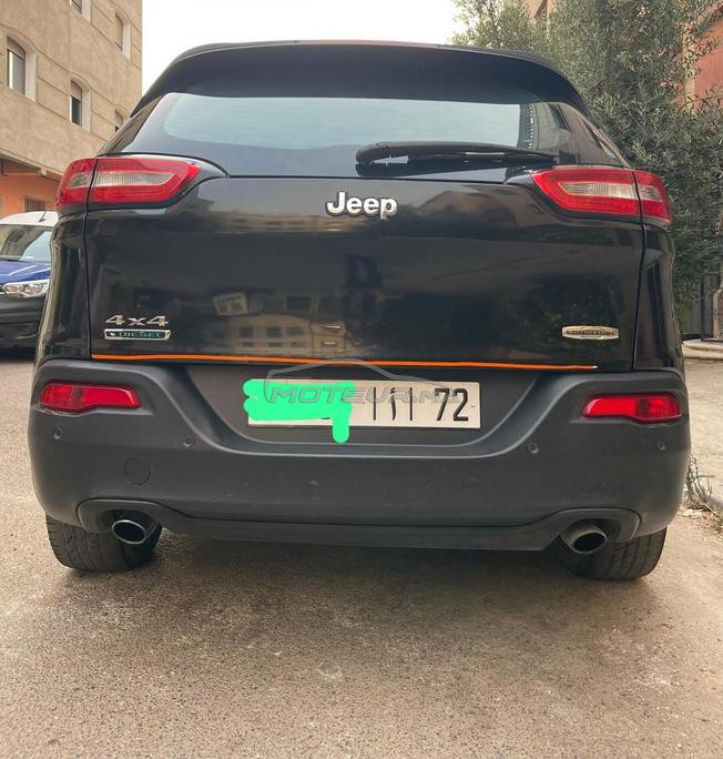 très belle voiture 4/4 bien entretenu 