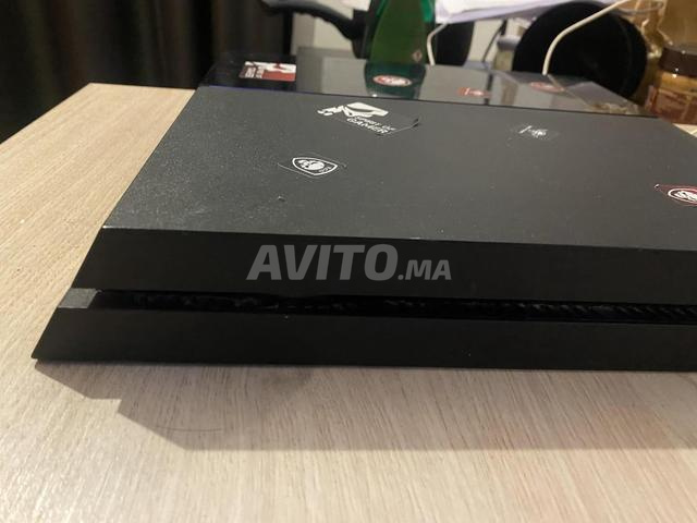 PS4 FAT 500 Go - très bon état - 2