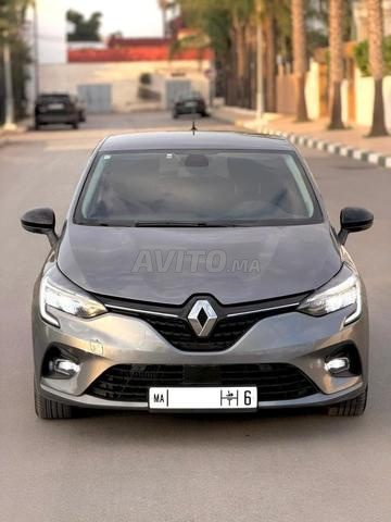Clio 5 2023 très bon état - 2