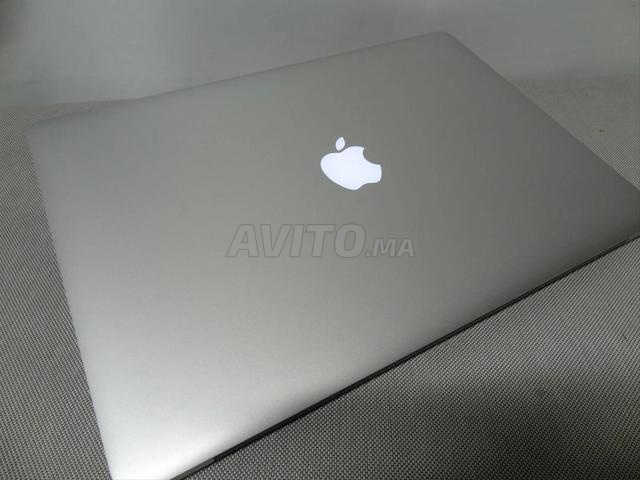 MacBook i7 pro Rétine double Ram 8 disque 256 SSD