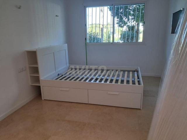 Lit IKEA presque neuf à vendre - 2