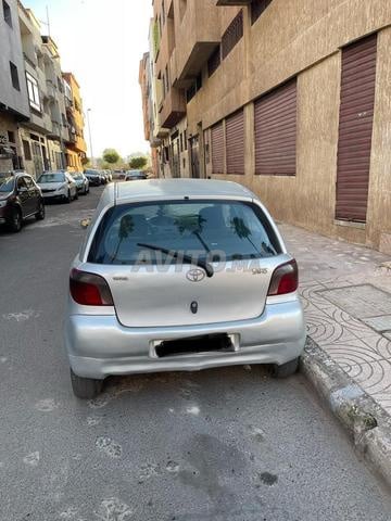 Toyota Yaris Essence Manuelle 2002 à Casablanca - 2