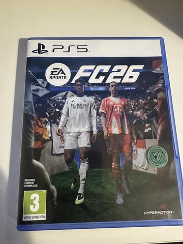 PS5 Slim Standard avec lecteur CD et FC 26 - 2