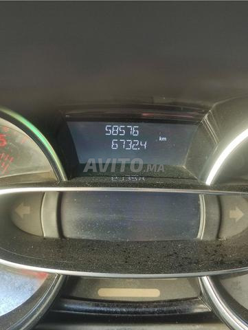 Renault Clio Diesel Manuelle 2019 à Meknès - 2