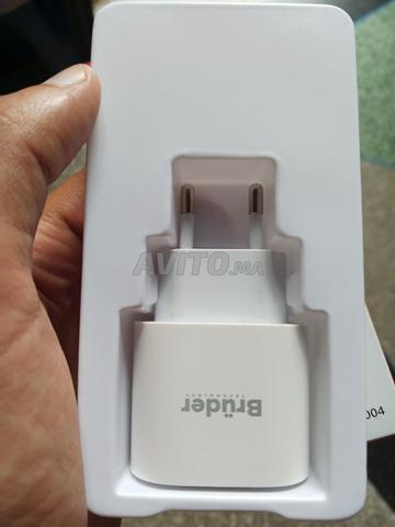 Adaptateur et pochette iPhone 14 16 17 Pro Max