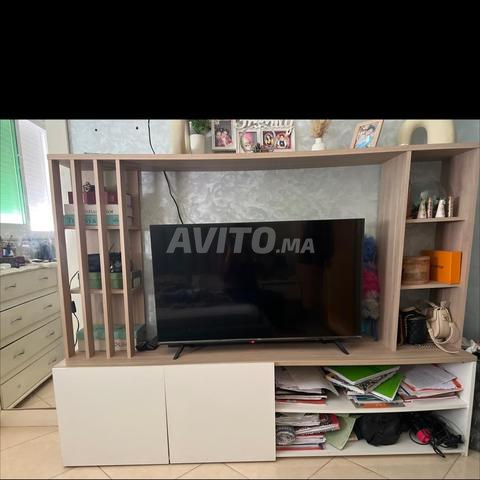 Table TV en bois de très bonne qualité - 2