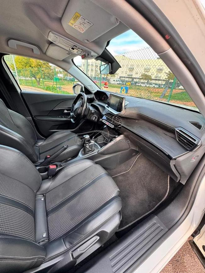 Peugeot 2008 modele 2020