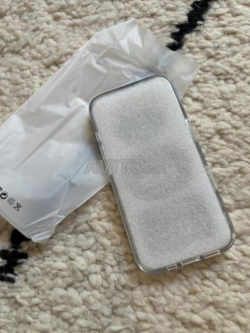 Lot 2 coques elago iPhone 16 neuves - 2