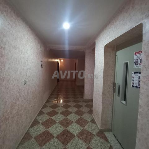 Studio 60 m², déclaré total, ascenseur, balcon - 2