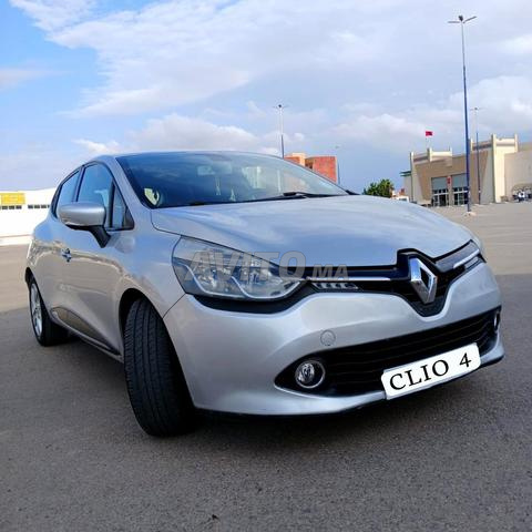 Clio 4 intense en excellent état - 2