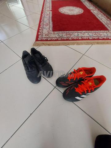 Deux adidas predator crampons plates - 2