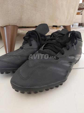 Deux crampons Adidas plates - 2