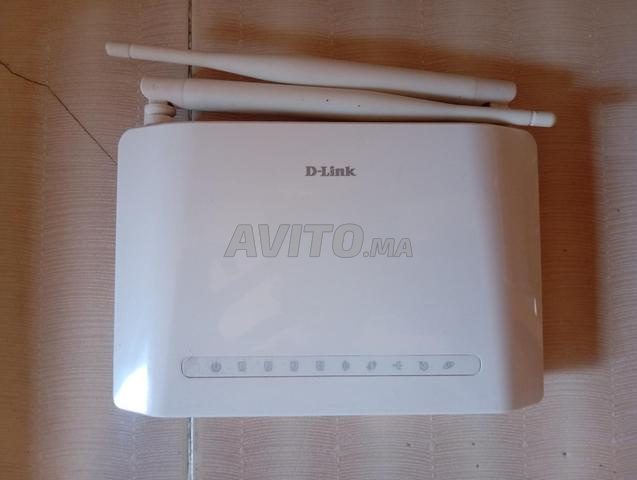 Routeur WiFi D-Link N300 DSL-2750U en excellent état - 2